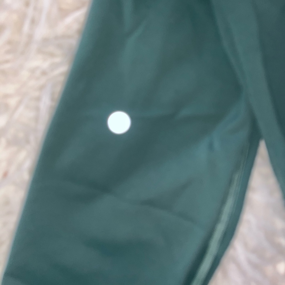 Lululemon Leggings Size 6 - Picture 3 of 8